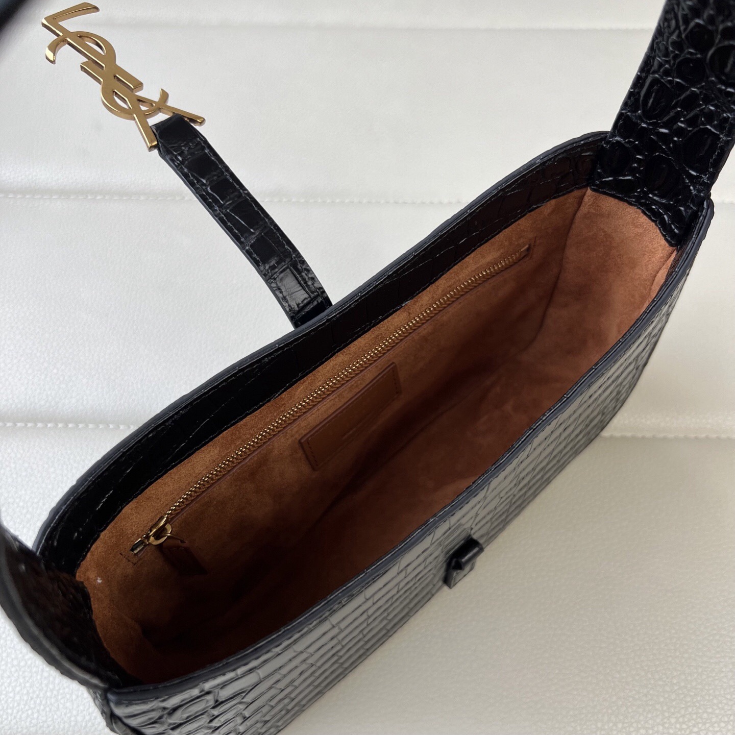 9b7bec23041b10a384be295d1a2e1419_1793161023_9706.jpg